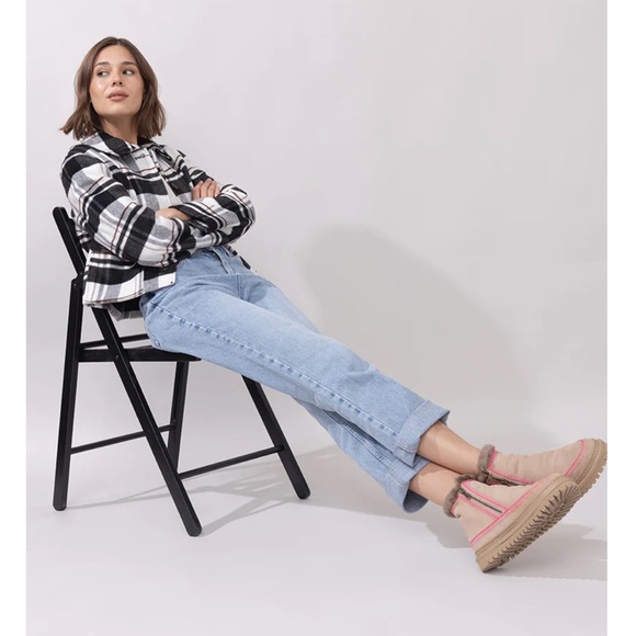 Anthropologie NWT Laidback London Setsu  Pink Crochet Sand Suede Ankle Boot🌈 - Picture 4 of 7